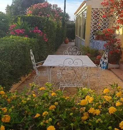 Seaside In - 38 Sqm With Terrace And Garden * ساغريش
