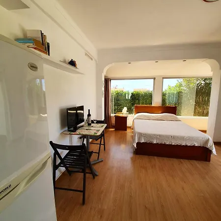 Seaside In - 38 Sqm With Terrace And Garden *