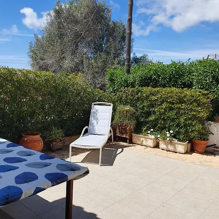 Seaside In - 38 Sqm With Terrace And Garden Apartament *